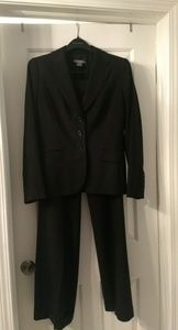 Ann Taylor 100% Virgin Wool 2 Pc. Suit w/Trousers